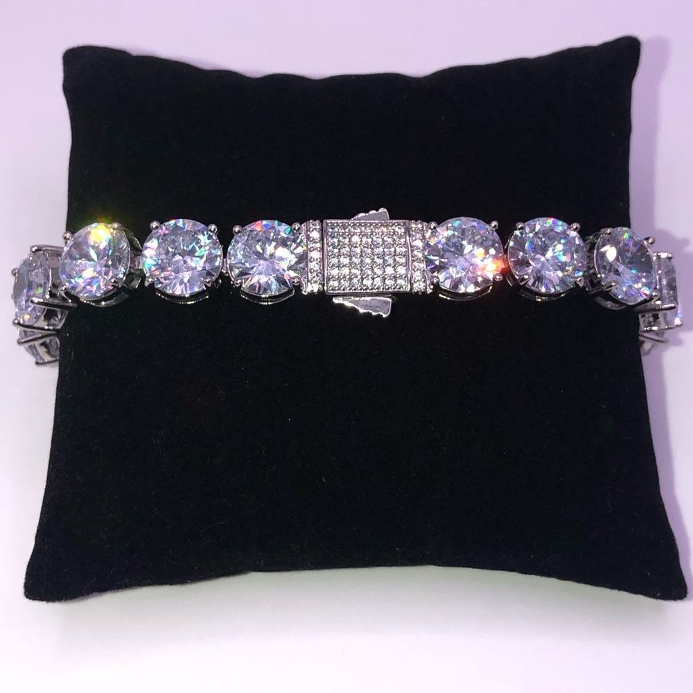 63ct Tennis Bracelet - Picture 3 of 14
